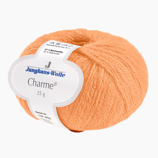 Charme von Junghans-Wolle, orangefarbene Wolle in einem Handstrickgarn