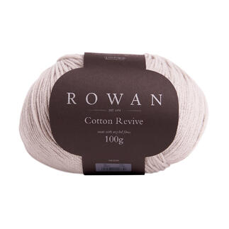 Cotton Revive von Rowan, helles Wollknäuel mit Etikett.