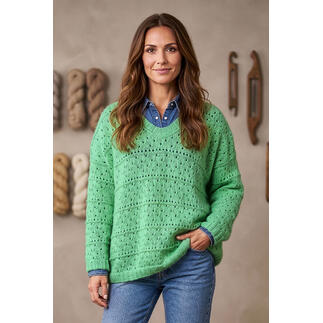 Anleitung für einen Pullover aus Lotti-Uni in zartem Grün.