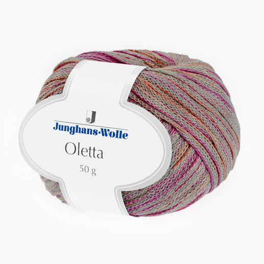 Beiges Garn von Junghans-Wolle in einem runden Knäuel