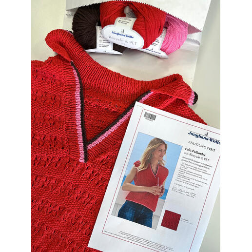 Roter Polo-Pullover aus Recyclingmaterial mit Strickanleitung und Garn in verschiedenen Farben