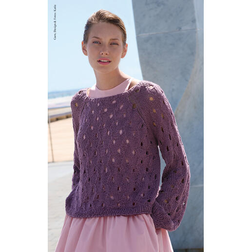 Damen-Pullover in Lila mit Lochmuster, Top-Down gefertigt aus Calma von Katia.