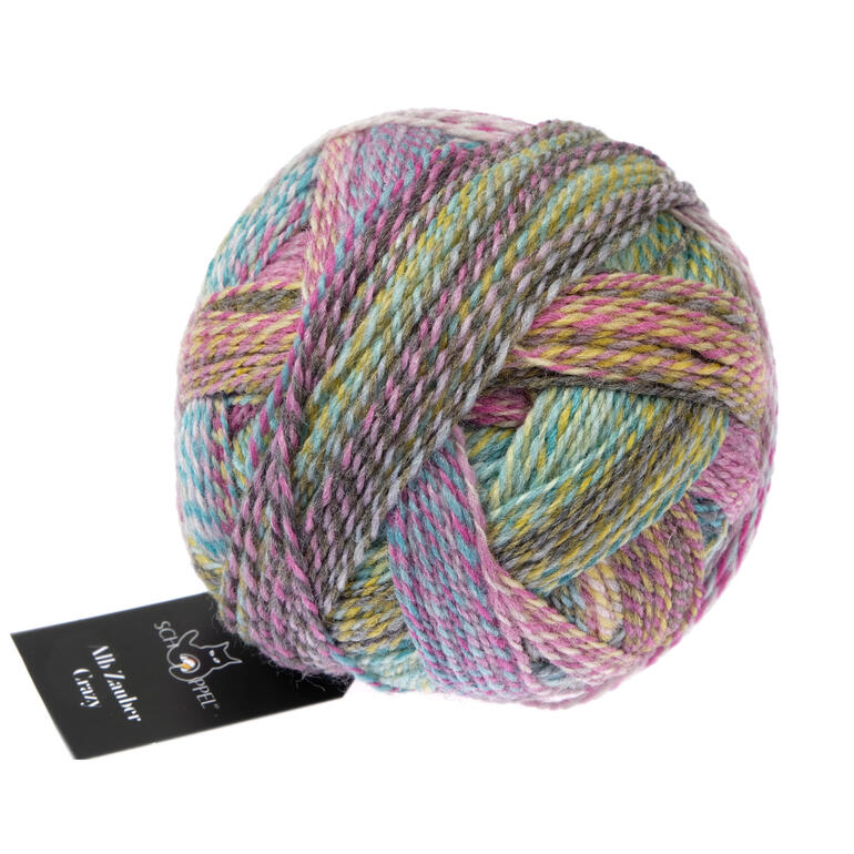 Alb Zauber Crazy von Schoppel Wolle, mehrfarbiges Garn in sanften Nuancen.