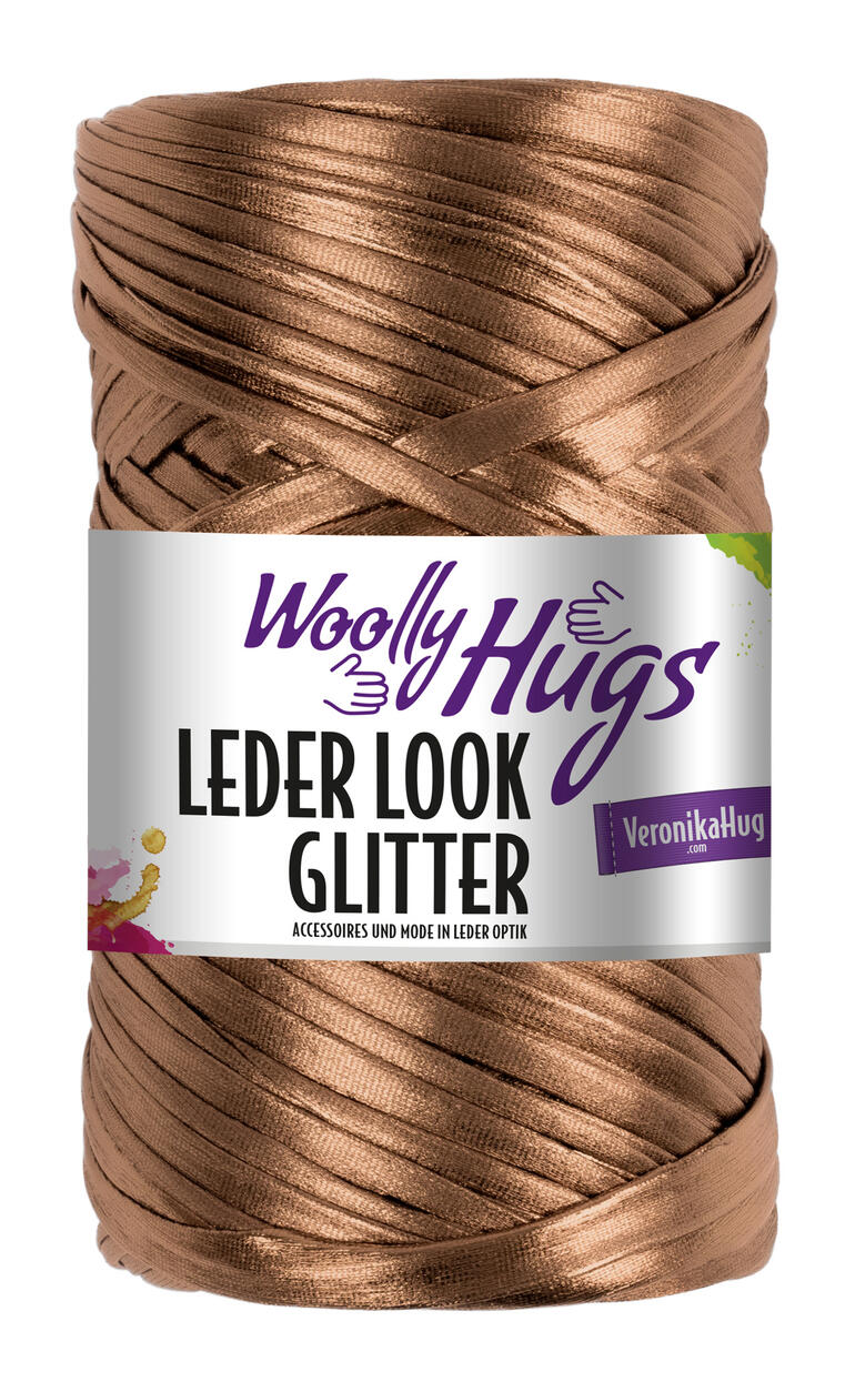 Braunes Glanzgarn 'Leder Look Glitter' von Woolly Hugs in einem Knäuel