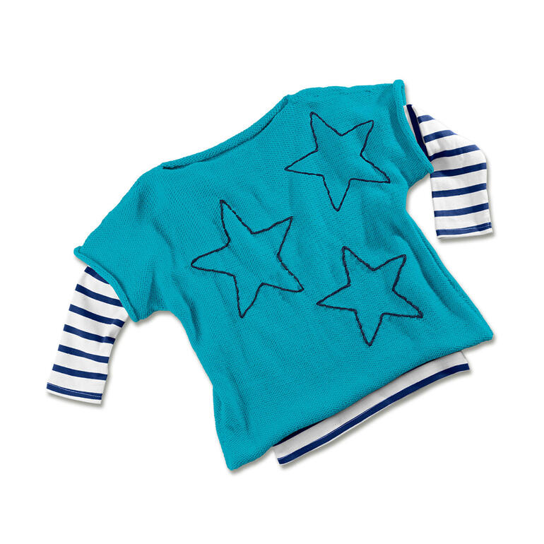 Pullover aus Cotonia II in Türkis mit blauen Sternen auf dem Rücken.