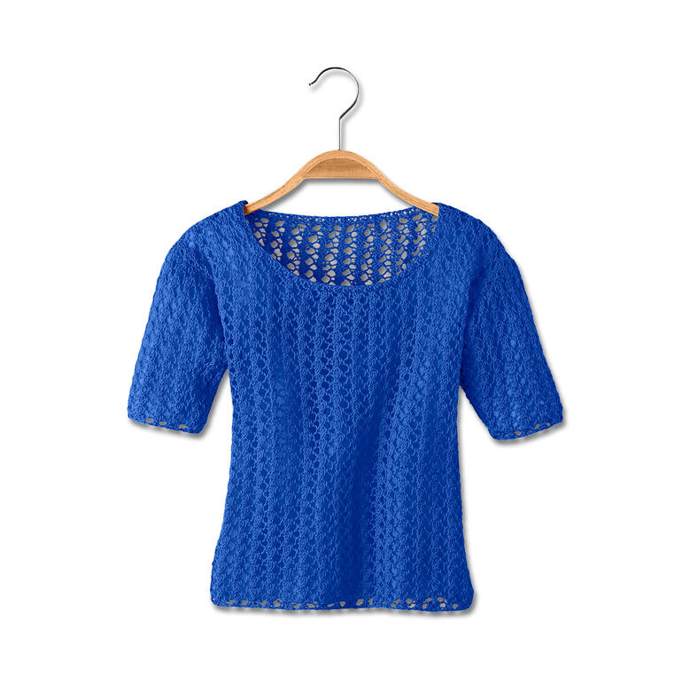 Pullover aus Cotton-Superfine II in lebhaftem Blau, aufgehängt.