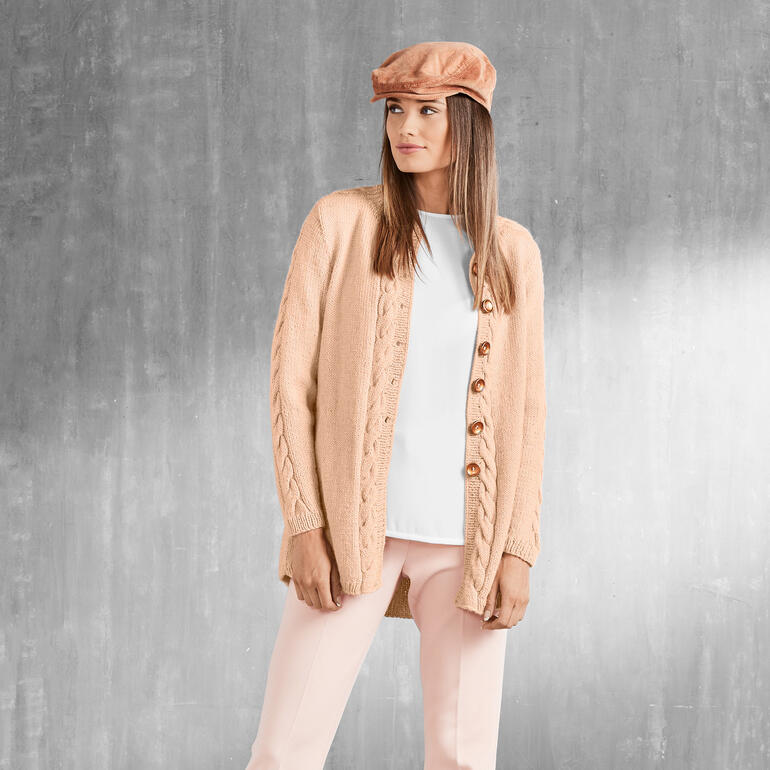 Klassische Damenjacke in zartem Apricot, knopfverschlossen