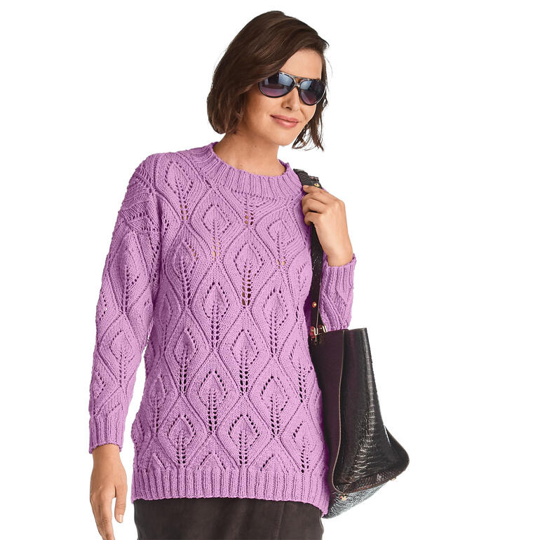 Pullover aus hellem Lila mit feinem Muster.
