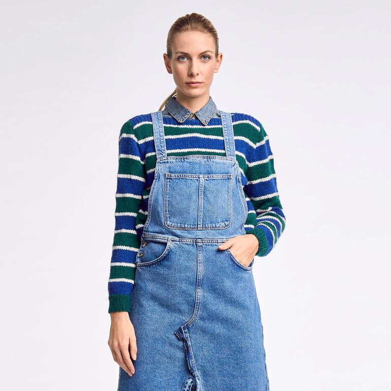 Gestreifter Pullover in Blau und Grün aus Fenella, lässig mit Latzkleid.