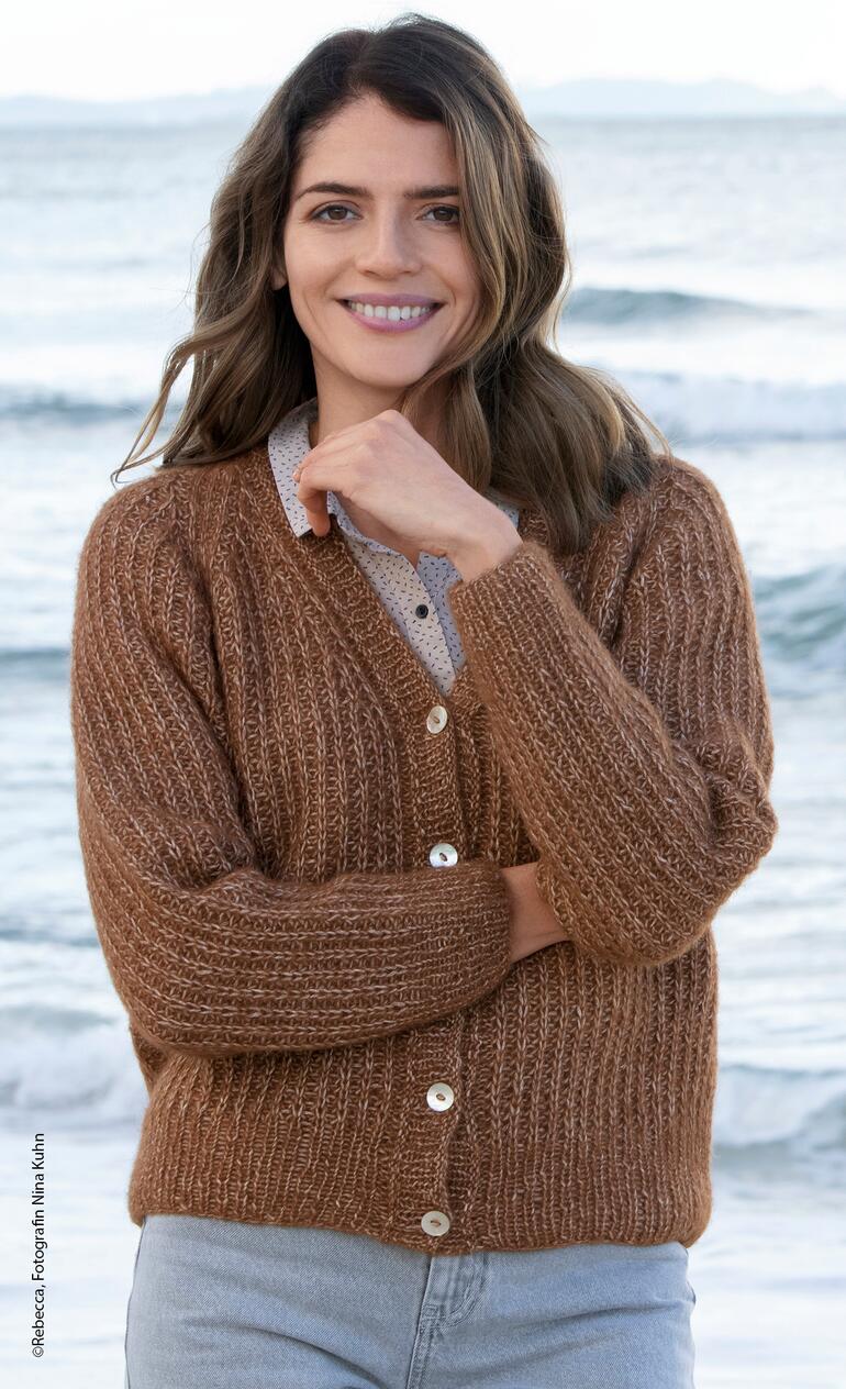 Cardigan aus Alpaca Cotton in warmen Brauntönen mit Knöpfen