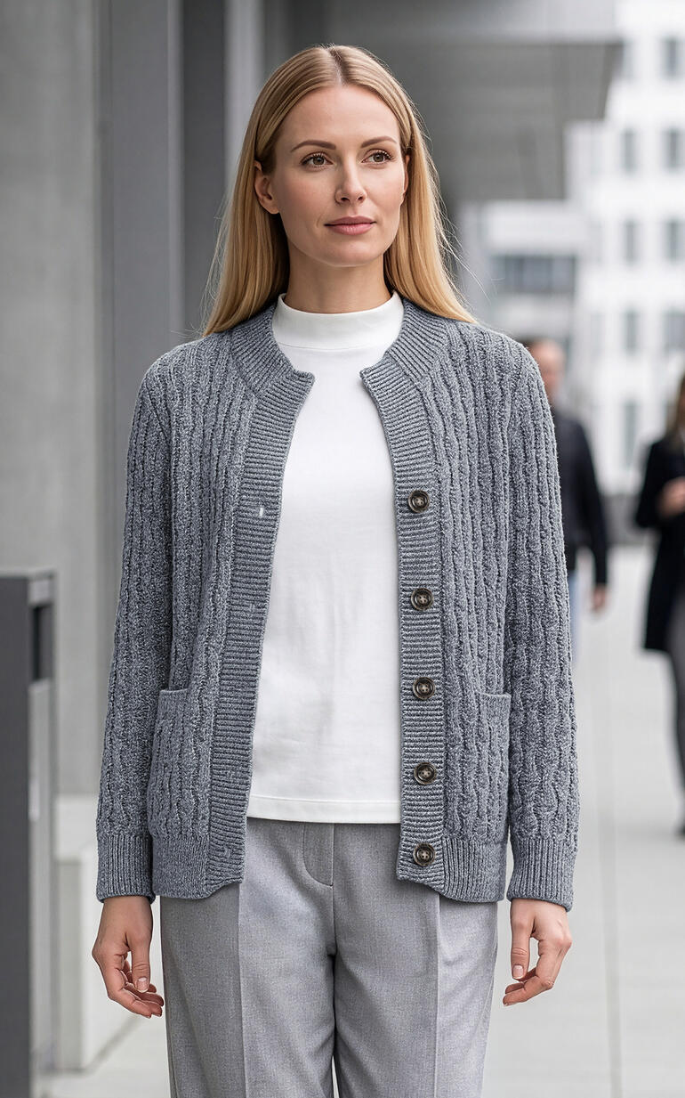 Anleitung für eine Jacke aus Merino-Extrafein in eleganter Optik.